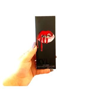 KYLIE JENNER RED VELVET LIP KIT *NEW*